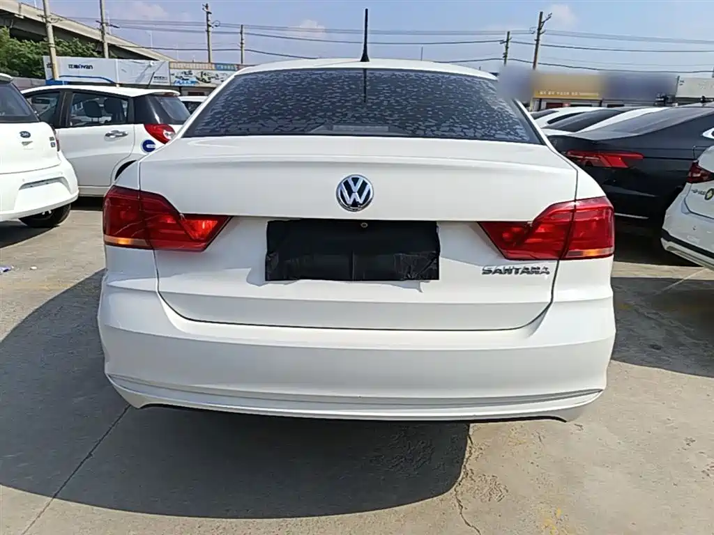 Santana 1.5 L Auto Style