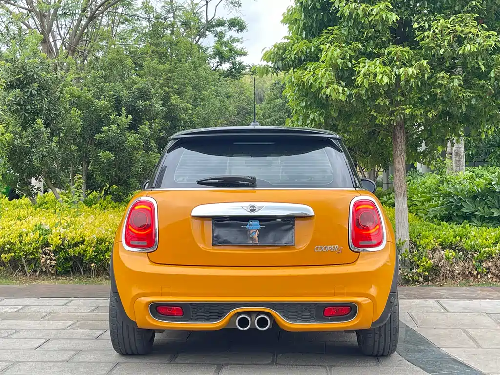 MINI 2.0 T COOPER S Excitement