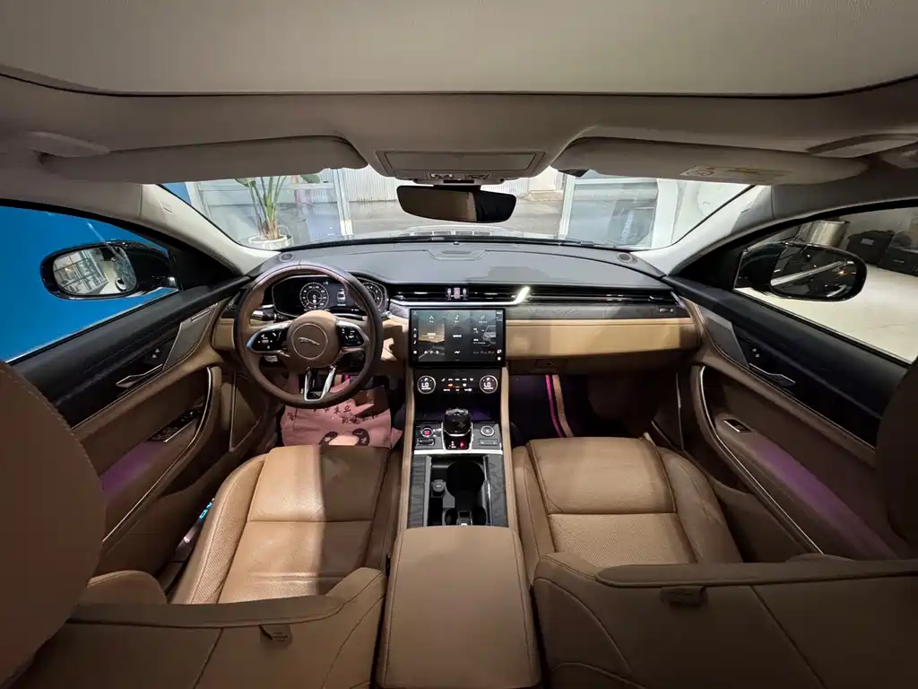 Jaguar XFL 2.0 T P250 2 WD Premium Luxury