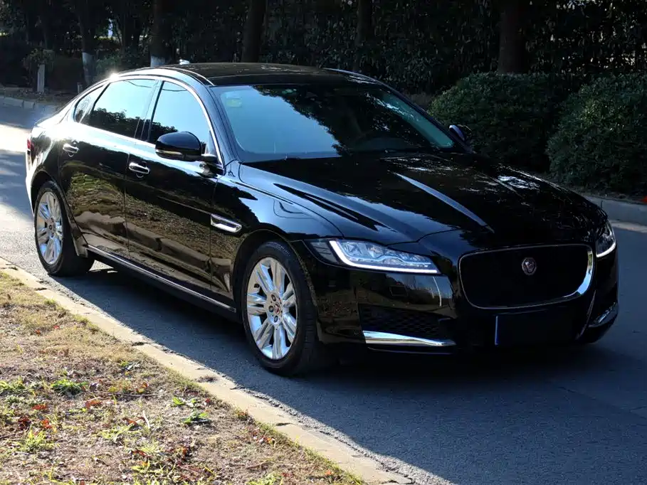 Jaguar XFL XFL 2.0 T 250 PS Luxury