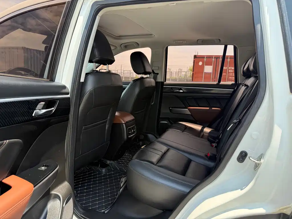 GAC Trumpchi GS7 280 T 2 WD Luxury