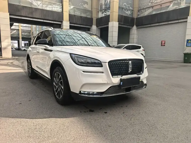 Lincoln Corsair 2.0 T 2 WD Graceful