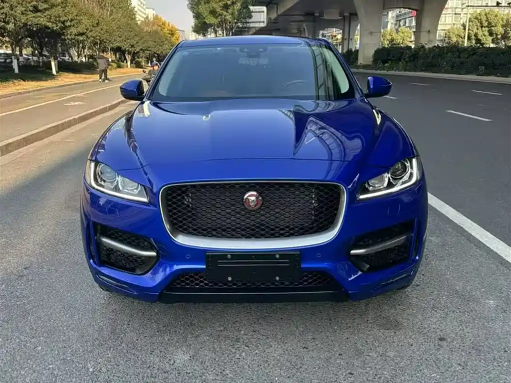 Jaguar F-PACE 2.0 T 4 WD R-Sport Sport