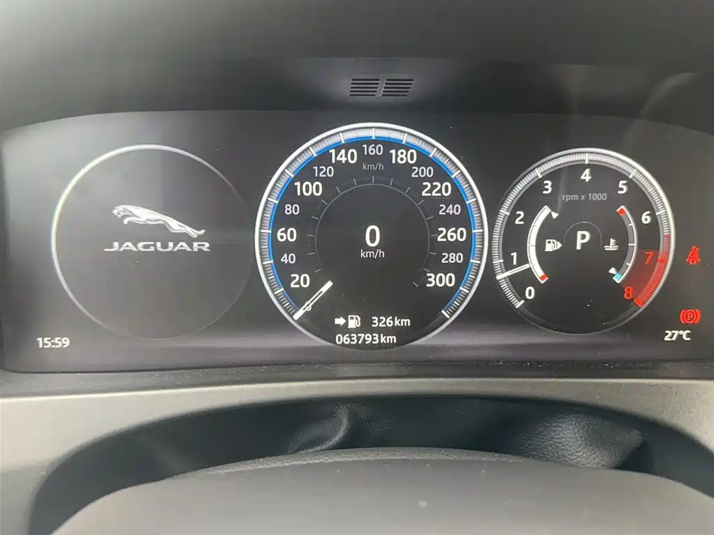 Jaguar F-PACE 2.0 T 4 WD R-Sport Sport