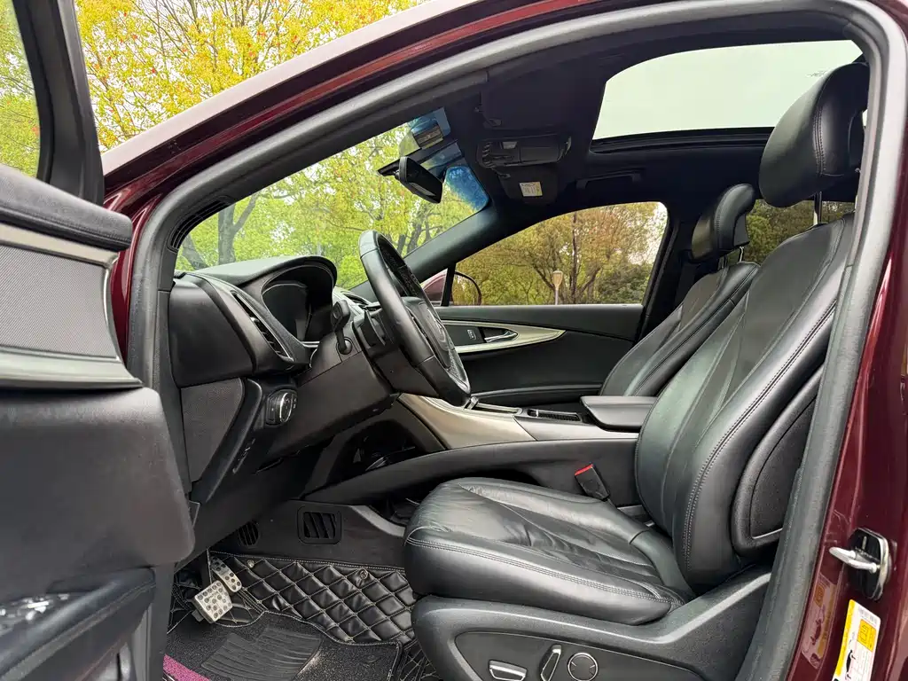 Nautilus (Import) 2.0 T 2 WD Premium CN-V