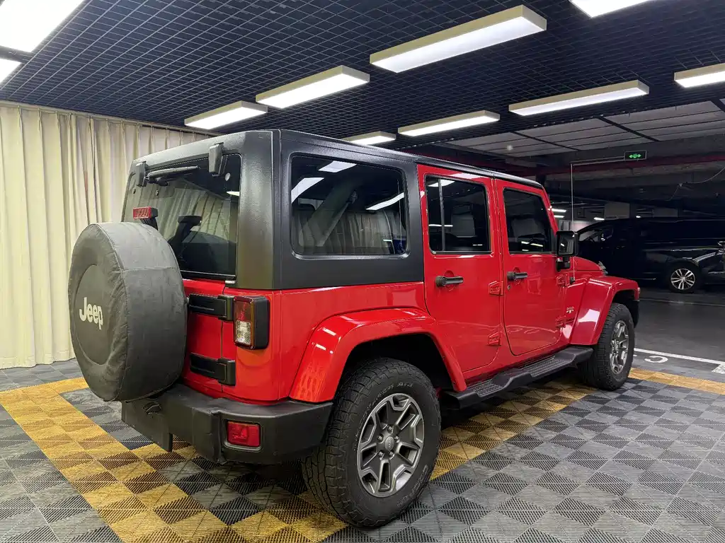 Wrangler 3.0 L Sahara 75 Anniversary Tribute