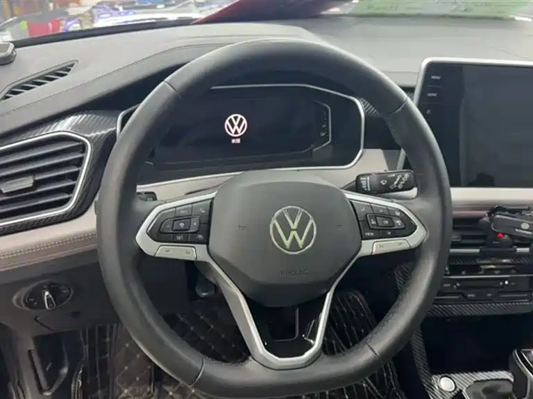 Tayron 330 TSI 2 WD Luxury Plus Advanced
