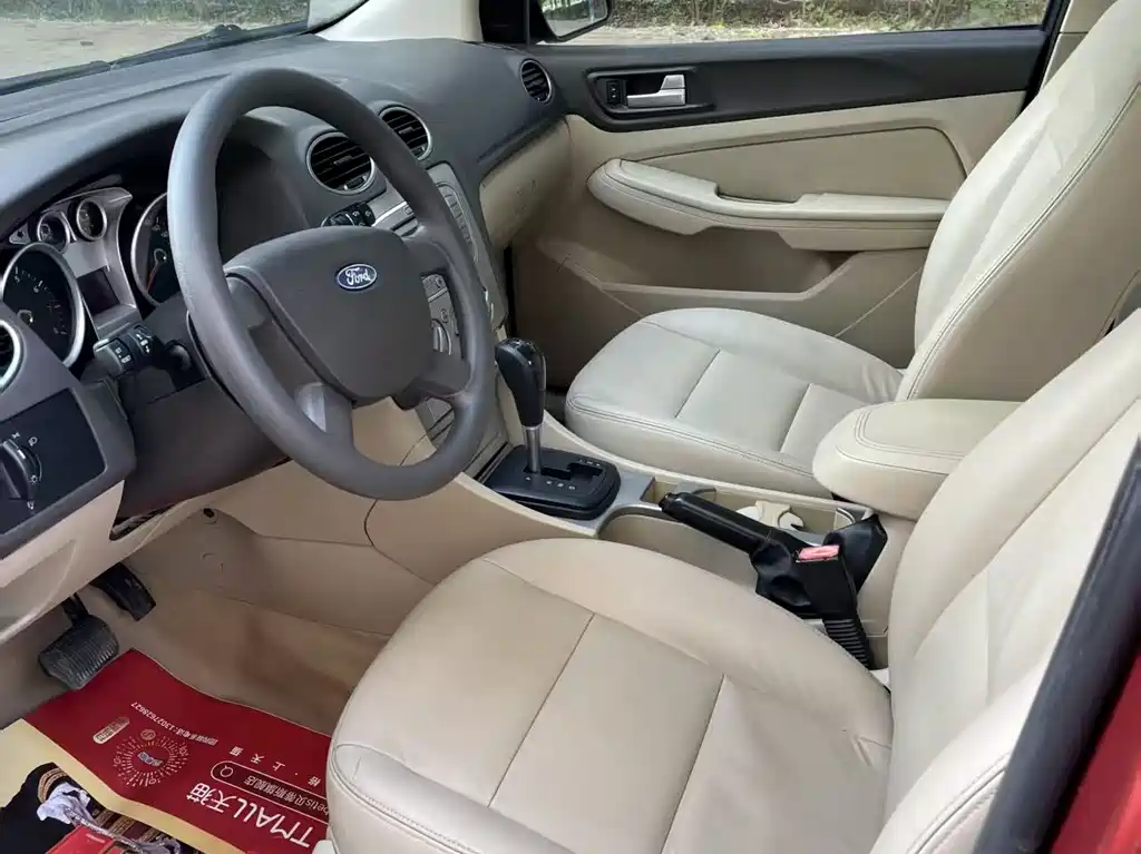 Focus Sedan 1.8 L Auto Fashion