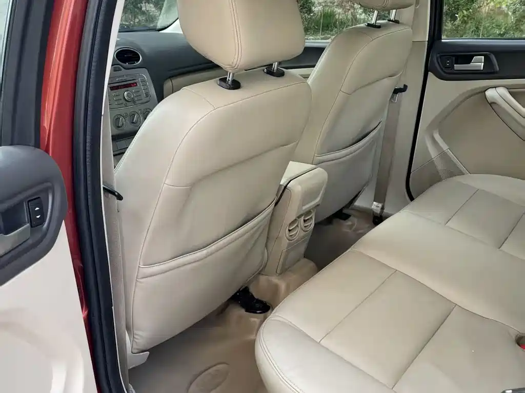 Focus Sedan 1.8 L Auto Fashion