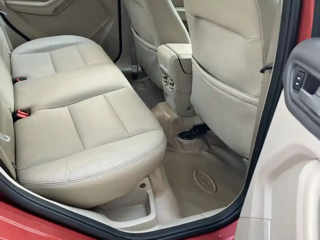 Focus Sedan 1.8 L Auto Fashion
