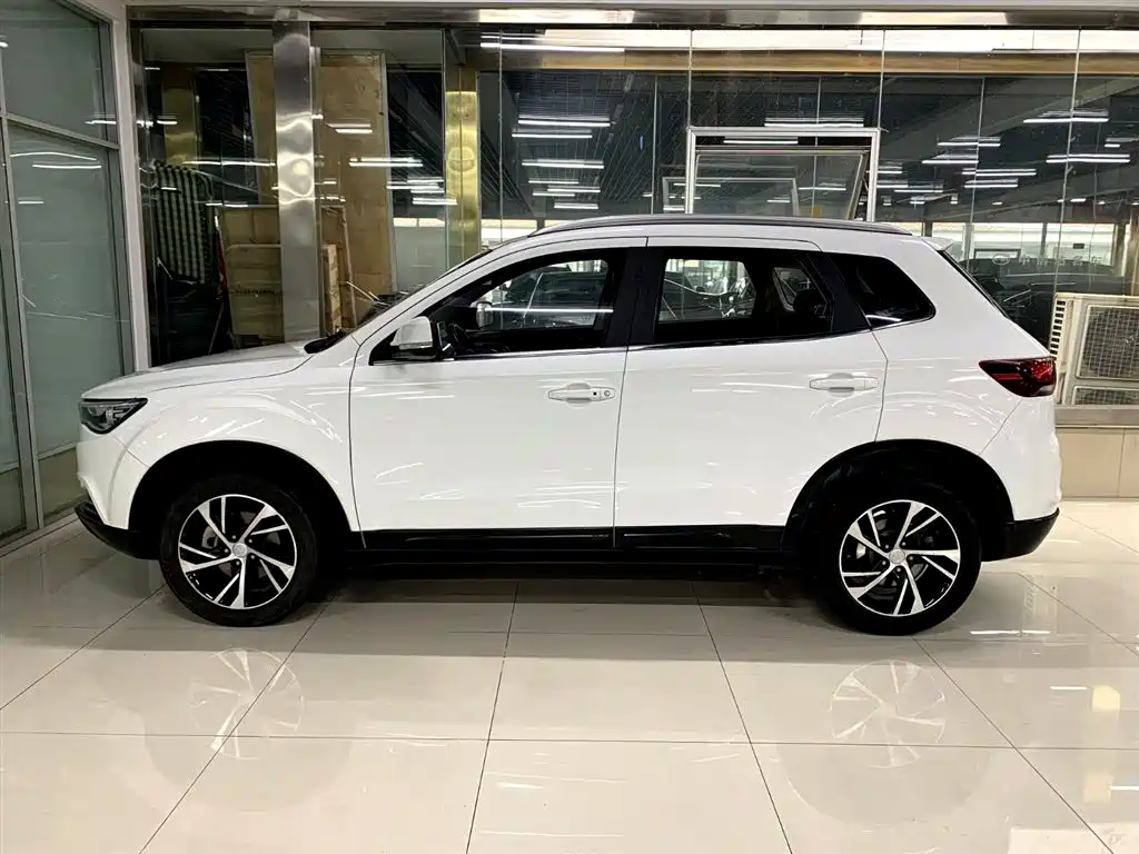 Besturn X40 奔腾X40 2019款 1.6 L 自动豪华型 国VI