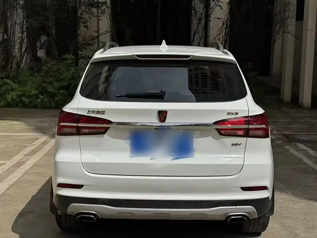 Roewe RX5 20 T 2 WD Auto 4 G Connected Platinum