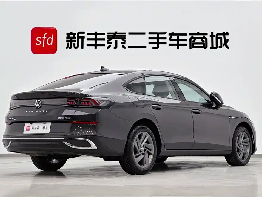Lamando Lamando L 280 TSI DSG Dazzle Hot