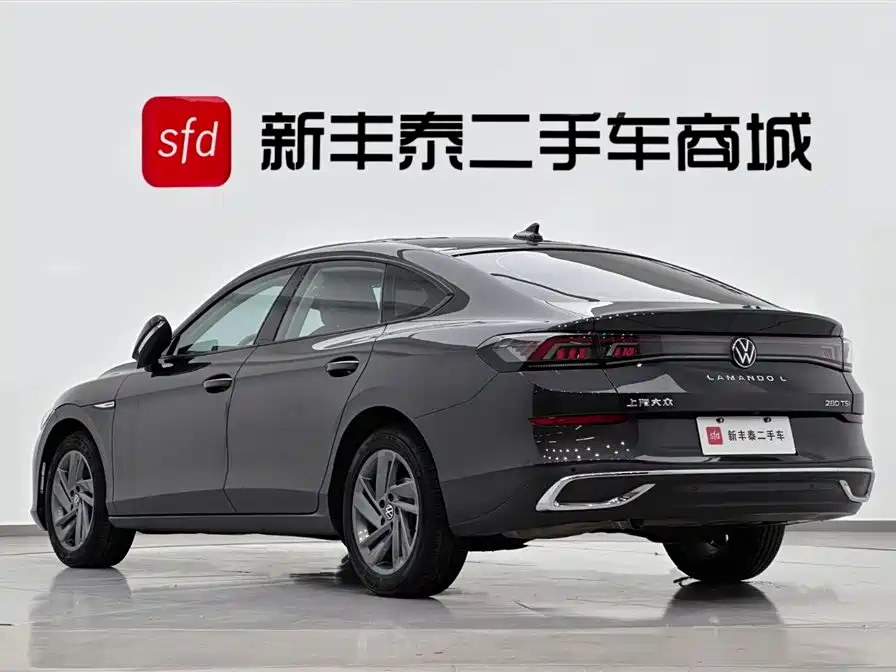 Lamando Lamando L 280 TSI DSG Dazzle Hot