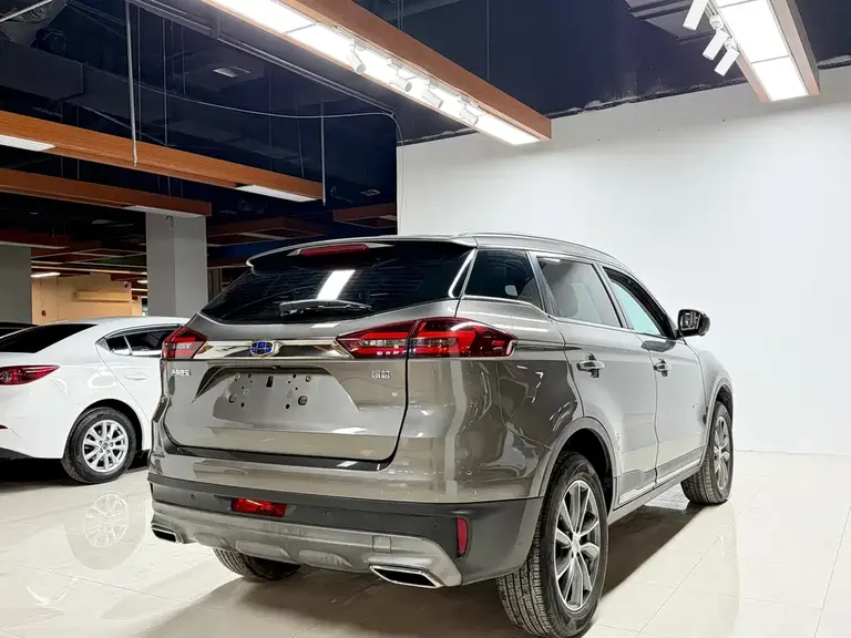 Geely Boyue 1.8 TD Auto 2 WD Smart 4 G Connected