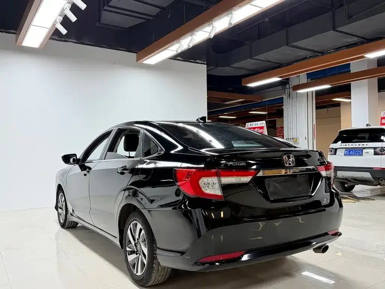 Honda Crider 180 Turbo CVT Luxury CN-VI