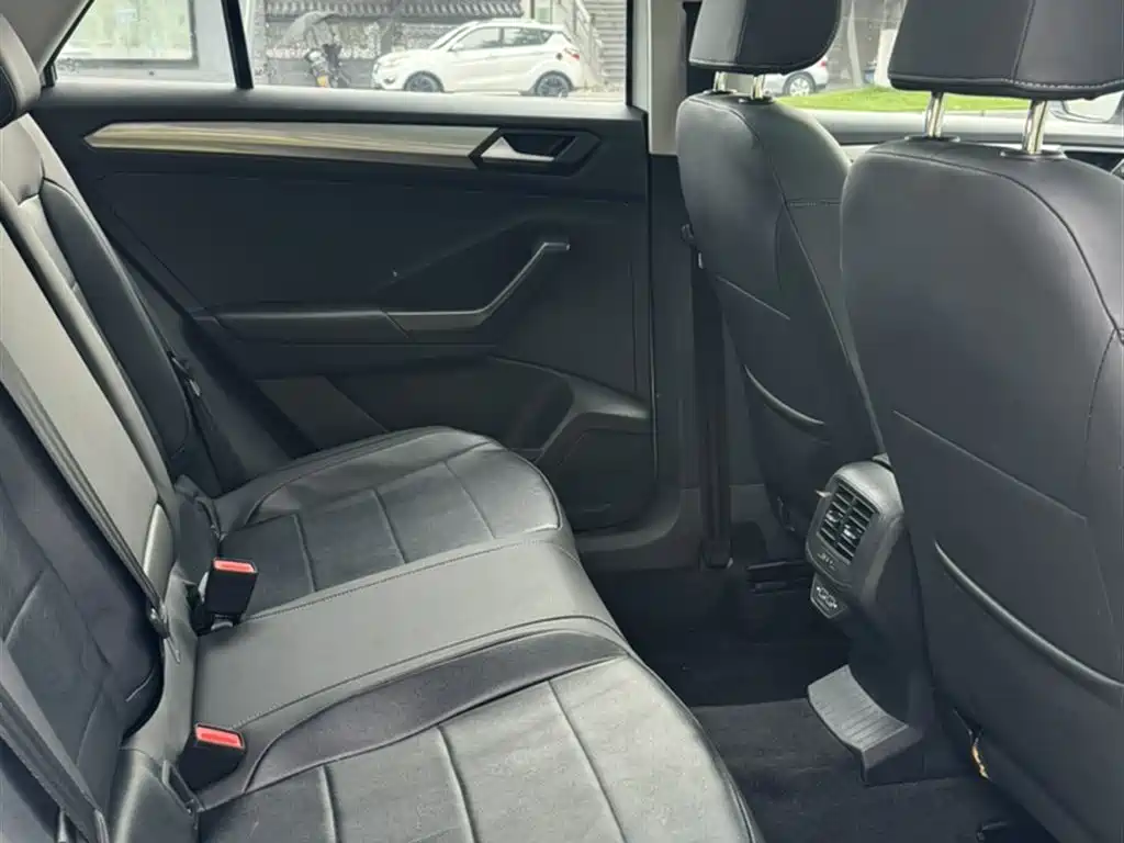 T-ROC 230 TSI DSG 2 WD Progressive