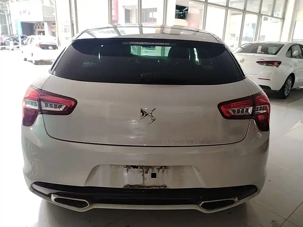 DS 5 1.6 T Graceful THP160