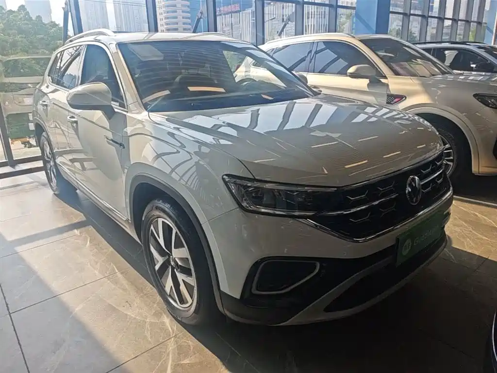 Tayron 330 TSI 2 WD Luxury Plus Advanced