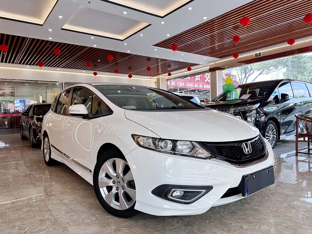 Jade 1.8 L Auto Comfort 5-seat