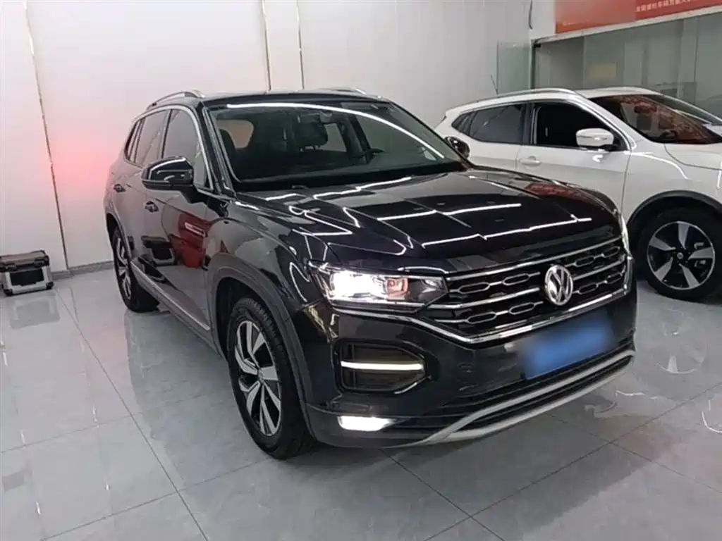 Tayron 330 TSI 2 WD Luxury Connected