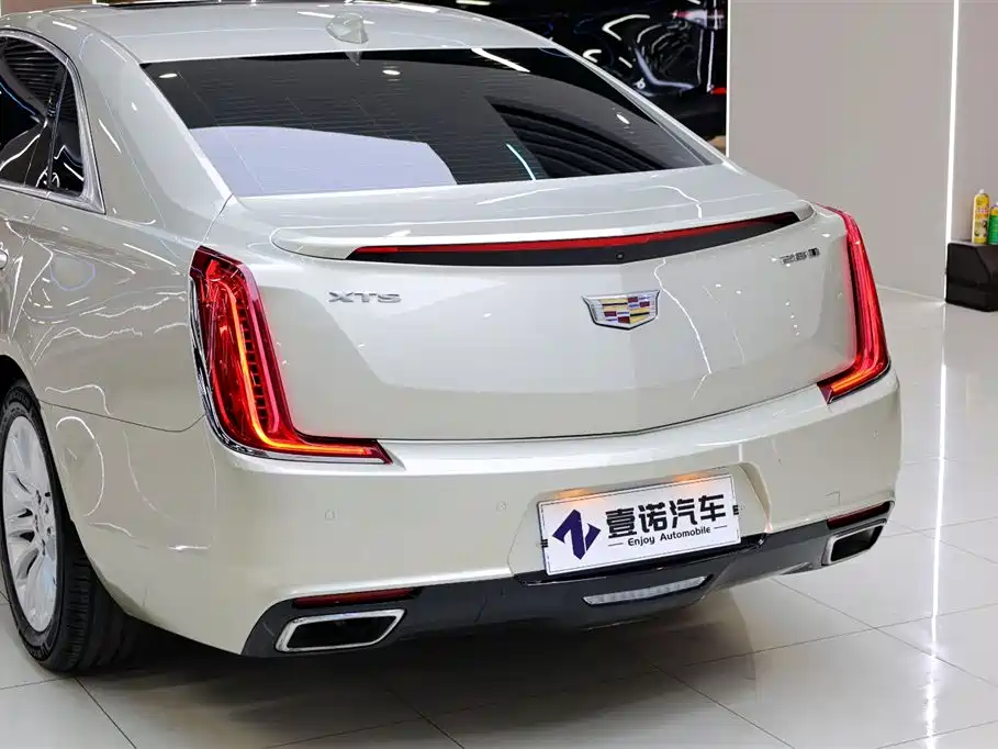 Cadillac XTS 28 T Luxury