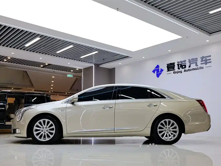 Cadillac XTS 28 T Luxury