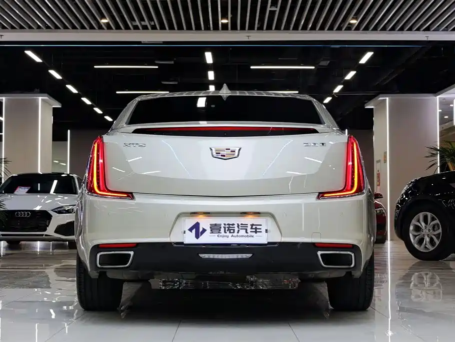 Cadillac XTS 28 T Luxury