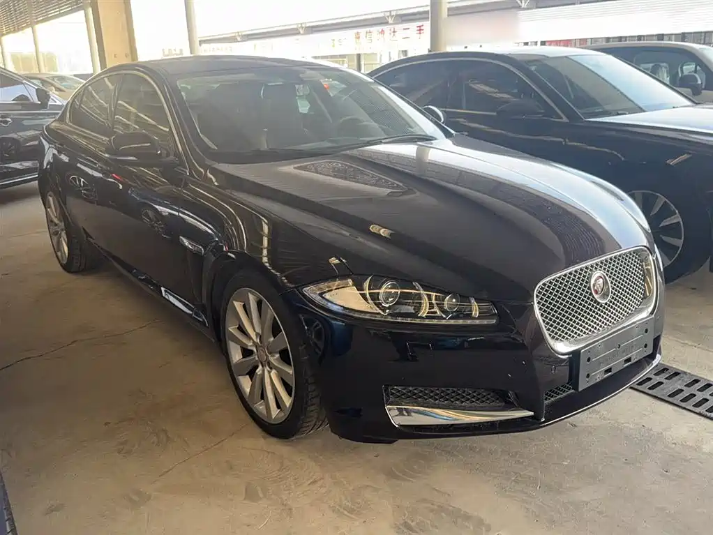 Jaguar XF XF 2.0 T 80 Anniversary Collector Luxury