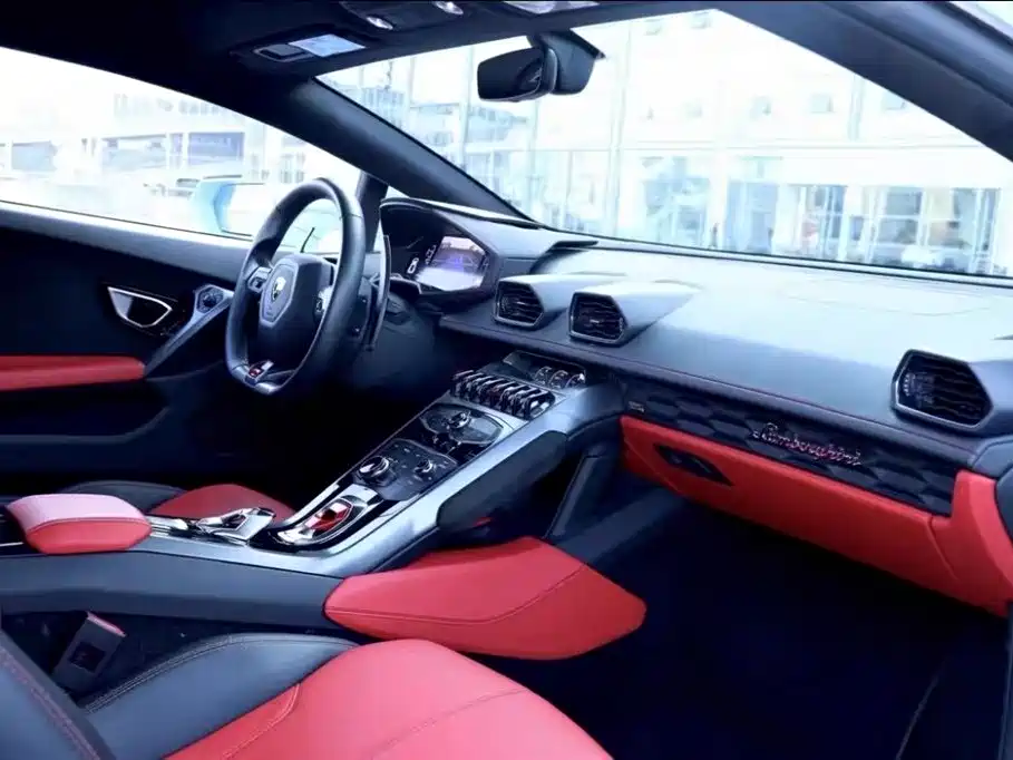Huracán Huracán RWD Coupe