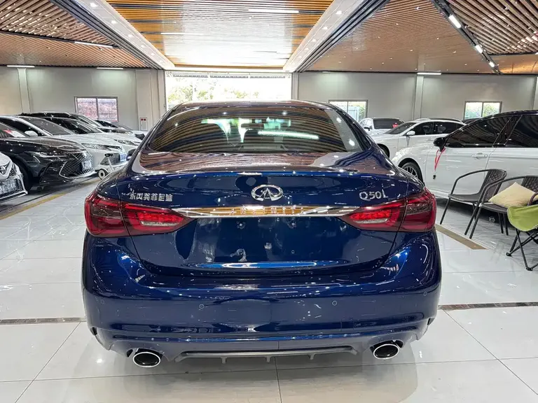 Infiniti Q50 L 2.0 T Progressive Enjoyment CN-VI