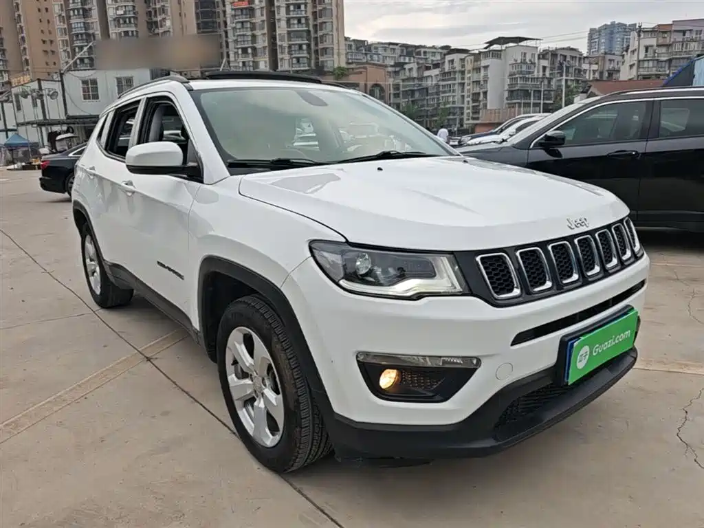 Compass 220 T Auto Home Enjoyment