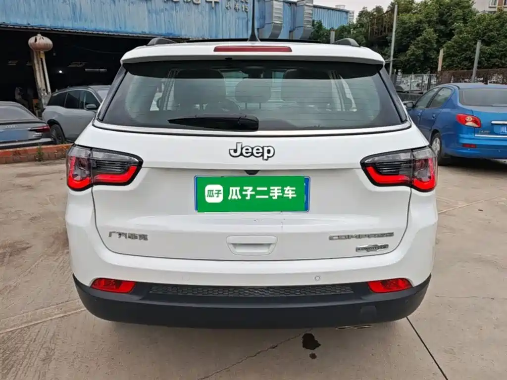 Compass 220 T Auto Home Enjoyment