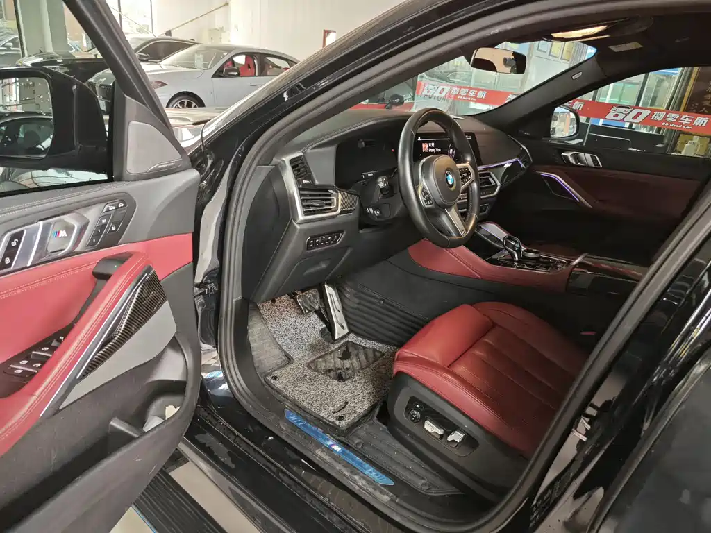BMW X6 xDrive40 i Premium M Sport Package