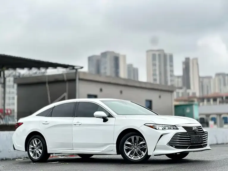 Toyota Avalon 2.0 L Luxury