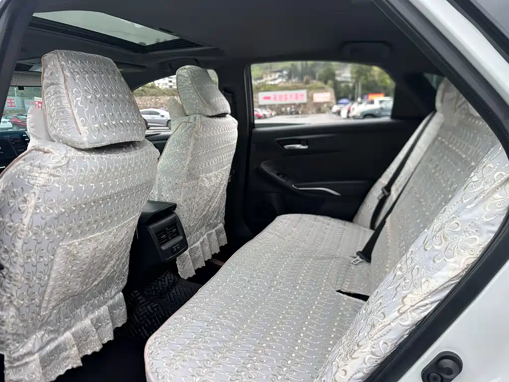 Avalon 2.0 L Luxury
