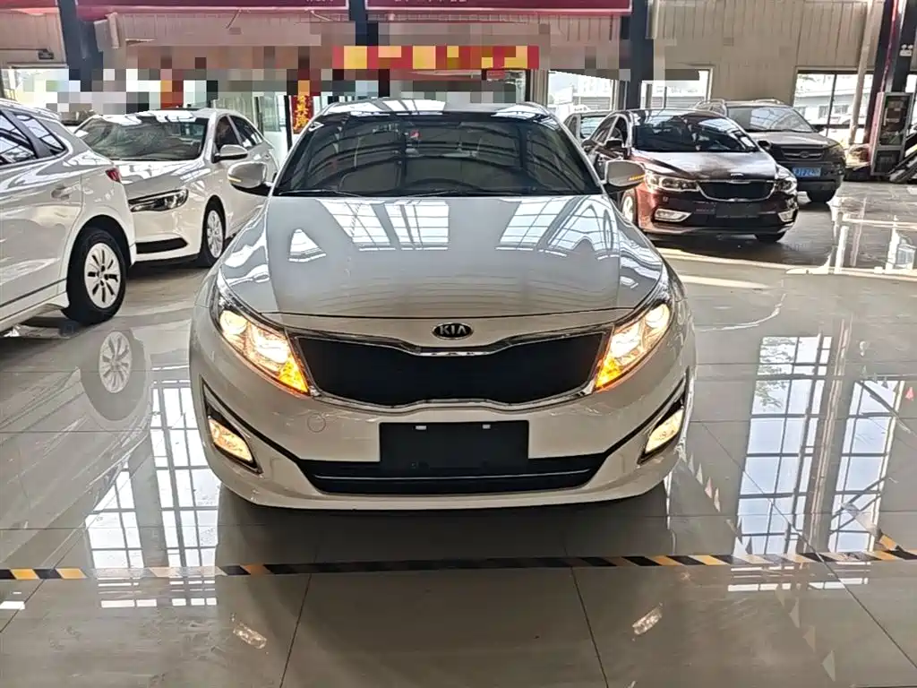 Kia K5 2.0 L Auto GL