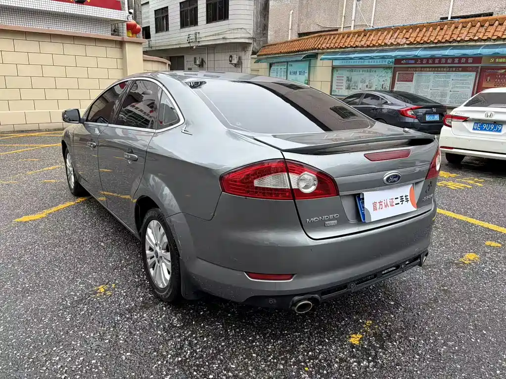 Mondeo 2.3 L Fashion