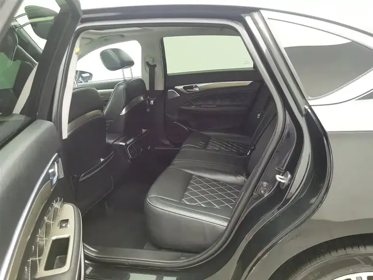 GAC Trumpchi GA8 320 T Premium