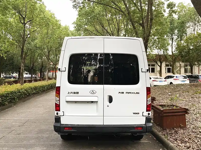 Xintu V80 新途V80 2014款 2.5 T 傲运通短轴中顶