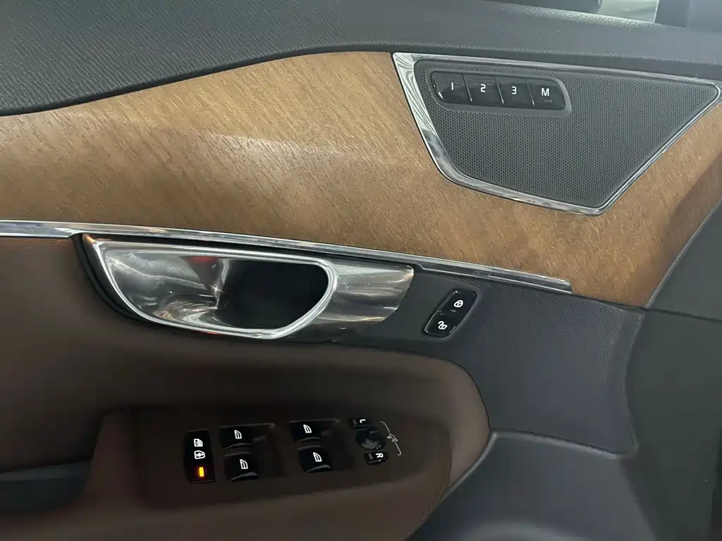 Volvo XC90 Facelift T6 Smart Ease Luxury 7-seat