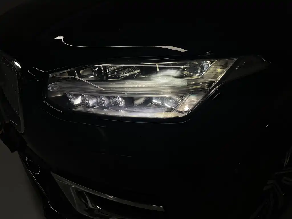 Volvo XC90 Facelift T6 Smart Ease Luxury 7-seat