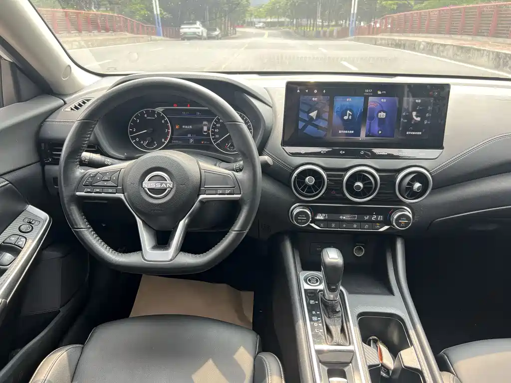 Sylphy 1.6 L CVT Joy