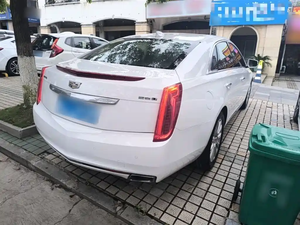Cadillac XTS 28 T Tech