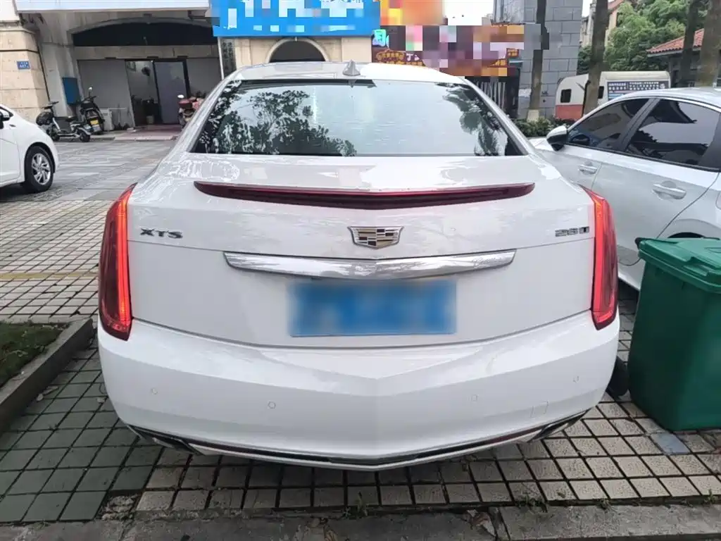 Cadillac XTS 28 T Tech