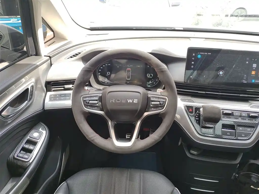 Roewe iMAX8 400 TGI Honored