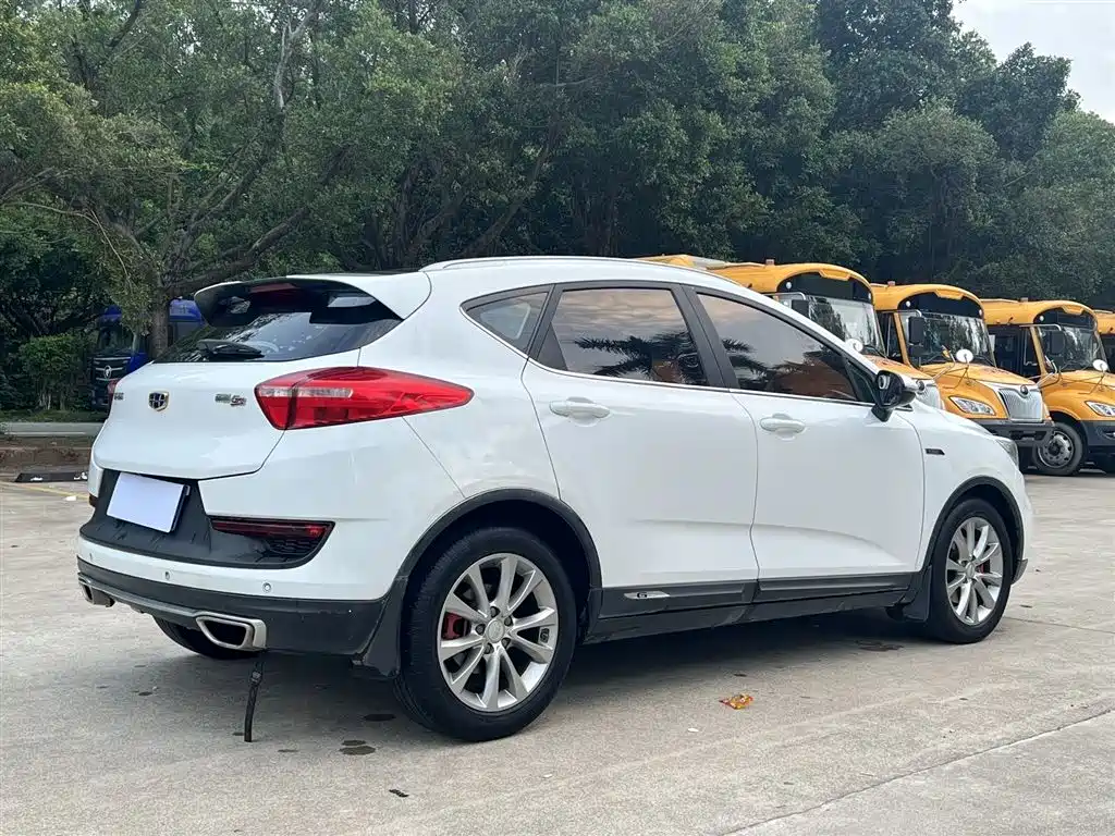 Emgrand GS Sport 1.3 T Auto Connected