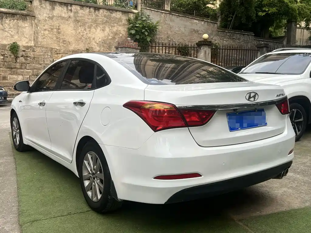 Mistra 1.8 L Auto Intelligent GLS