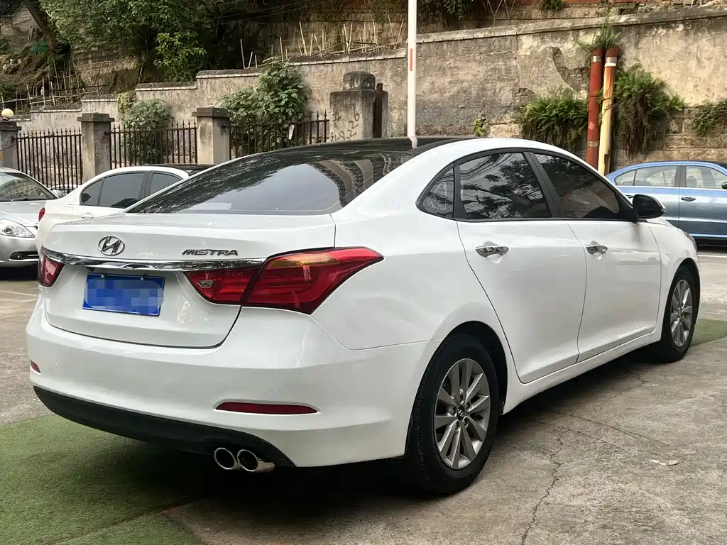 Mistra 1.8 L Auto Intelligent GLS