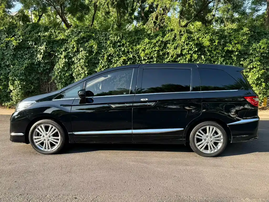 Elysion 2.4 L Supreme